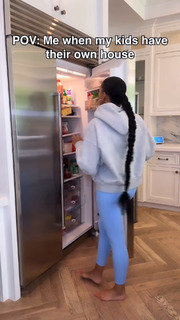 Tia Mowry feet photo thumbnail