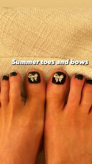 Kate Beckinsale feet photo thumbnail
