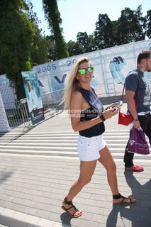 Vera Brezhneva feet photo thumbnail