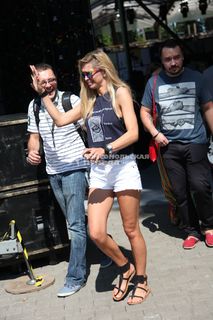 Vera Brezhneva feet photo thumbnail