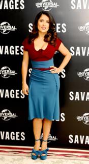Salma Hayek feet photo thumbnail