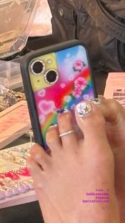 Addison Rae feet photo thumbnail
