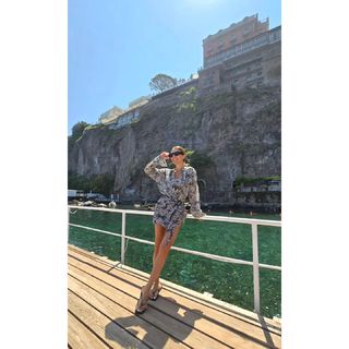 Paula Echevarría feet photo thumbnail