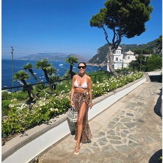 Paula Echevarría feet photo thumbnail