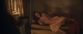 Natalie Portman feet photo thumbnail