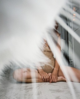 Mary Synatsaki feet photo thumbnail