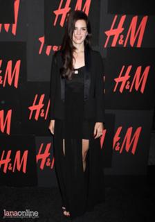 Lana Del Rey feet photo thumbnail