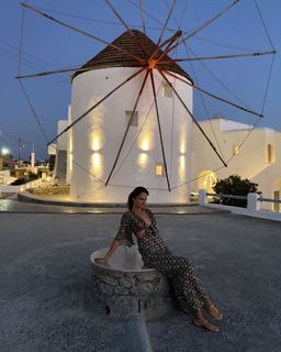 Anna Safroncik feet photo thumbnail