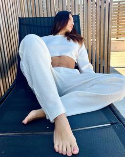 Anna Safroncik feet photo thumbnail