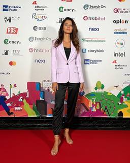 Anna Safroncik feet photo thumbnail