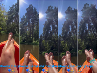 Edyta Herbus feet photo thumbnail