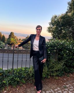 Federica Pellegrini feet photo thumbnail
