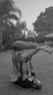 Bar Refaeli feet photo thumbnail