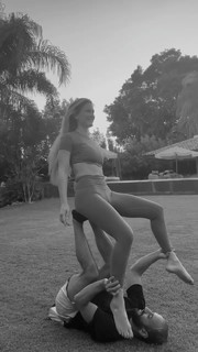 Bar Refaeli feet photo thumbnail