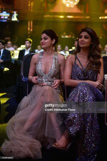 Shilpa Shetty Kundra feet photo thumbnail