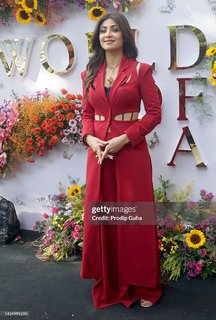Shilpa Shetty Kundra feet photo thumbnail
