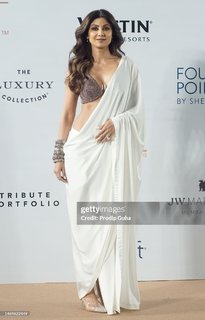 Shilpa Shetty Kundra feet photo thumbnail