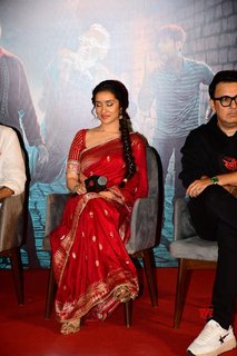 Shraddha Kapoor feet photo thumbnail