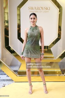 Ananya Pandey feet photo thumbnail