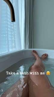 Julieanna Marie Goddard feet photo thumbnail