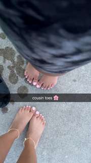 Queen Naija feet photo thumbnail
