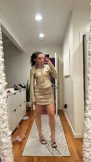 Natalie Noel Mariduena feet photo thumbnail