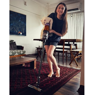 Aditi Rao Hydari feet photo thumbnail