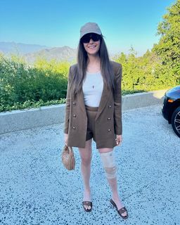 Nina Dobrev feet photo thumbnail