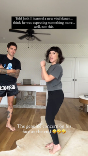 Shenae Grimes-Beech feet photo thumbnail