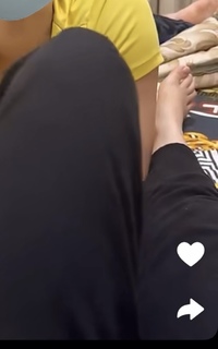 Jannat Zubair Rahmani feet photo thumbnail