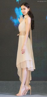 Angelababy feet photo thumbnail