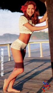 Natalia Oreiro feet photo thumbnail
