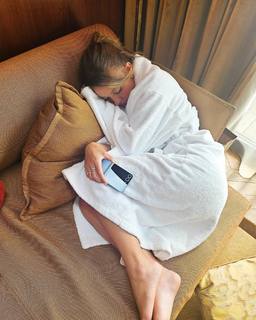 Sydney Sweeney feet photo thumbnail