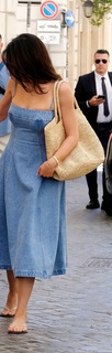 Kylie Jenner feet photo thumbnail