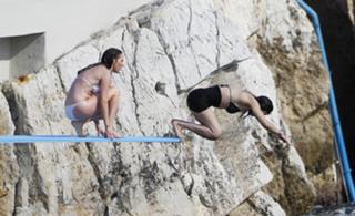 Michelle Rodriguez feet photo thumbnail