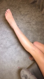 Helen Flanagan feet photo thumbnail