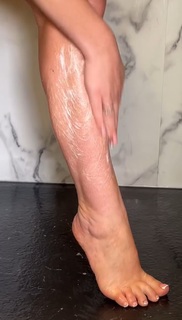 Helen Flanagan feet photo thumbnail