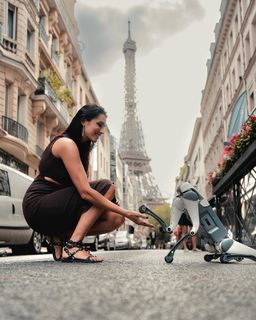 Valentina Vignali feet photo thumbnail