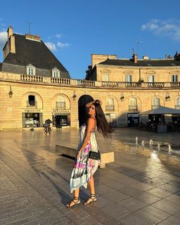 Valentina Vignali feet photo thumbnail