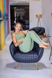 Victoria Waldrip feet photo thumbnail