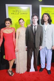 Nina Dobrev feet photo thumbnail