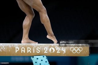 Simone Biles feet photo thumbnail