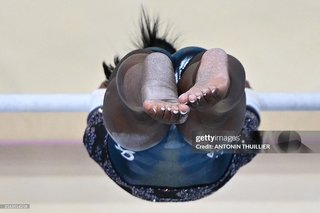 Simone Biles feet photo thumbnail