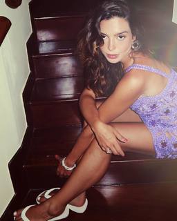 Giovanna Lancellotti feet photo thumbnail