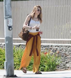 Paris Jackson feet photo thumbnail