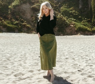 Jennie Garth feet photo thumbnail