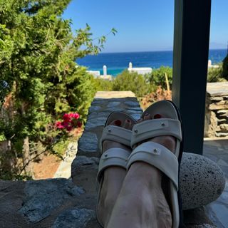 Molly Ringwald feet photo 1