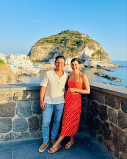Megan Olivi feet photo thumbnail