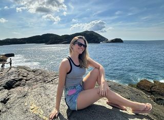 Juliana Paiva feet photo thumbnail