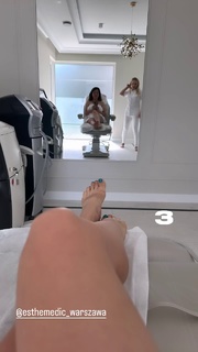 Joanna Jablczynska feet photo thumbnail